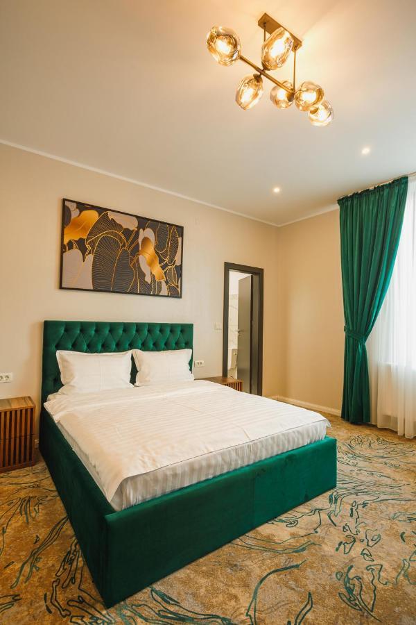 Motel Andra Tecuci Exterior photo