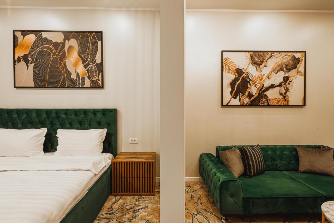 Motel Andra Tecuci Exterior photo